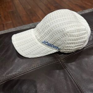 Nike Air Jordan RARE Jumpman Knit Mesh Vintage White Baseball Cap Hat